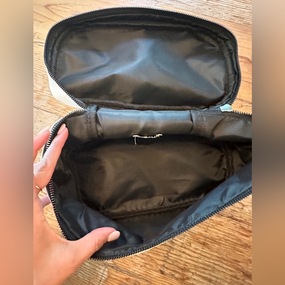 Rae Dunn Toiletries Cosmetics Makeup Pouch Bag - Picture 8 of 9